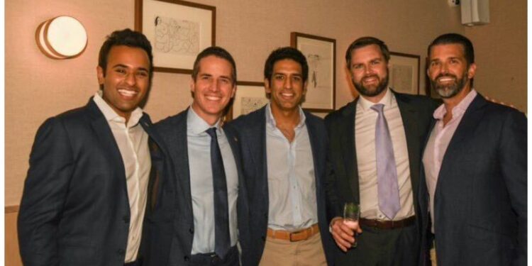 Тхне корупцією. Донори Трампа, його син та діти Віткоффа заснували закритий клуб, вартість квитка – понад $500 тис.