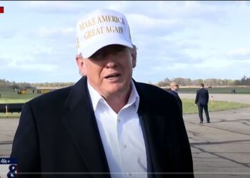 Трамп вперше прокоментував зустріч із Зеленським у Ватикані і очікування від Путіна (ВІДЕО)