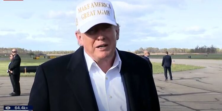 Трамп вперше прокоментував зустріч із Зеленським у Ватикані і очікування від Путіна (ВІДЕО)