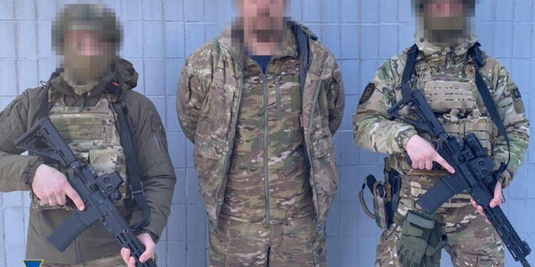 СБУ затримала подружжя зрадників, які готували теракти у Дніпрі. Чоловік був контрактником ЗСУ (ФОТО)