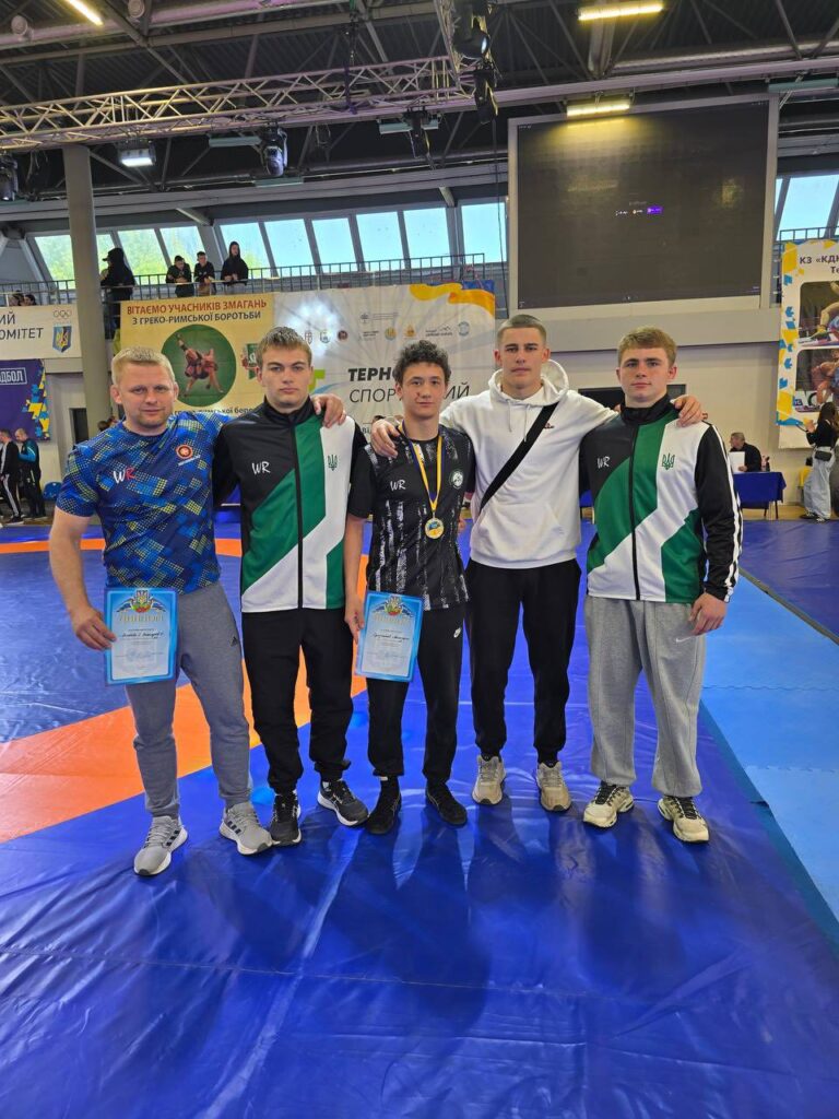 Миколаївський спортсмен здобув золоту нагороду чемпіонату України з греко-римської боротьби (ФОТО) 3 Миколаївський спортсмен здобув золоту нагороду чемпіонату України з греко-римської боротьби (ФОТО) 2