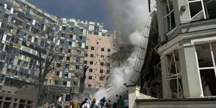 Росія під час агресивної війни проти України чинить воєнні злочини – звіт Amnesty International