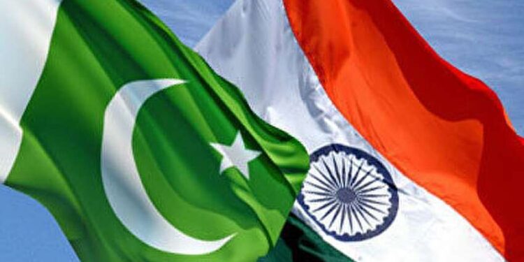 На кордоні Індії та Пакистану почалися бойові зіткнення (ВІДЕО)