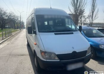 Збив 12-річну дівчинку – у Миколаєві затримали водія «маршрутки»