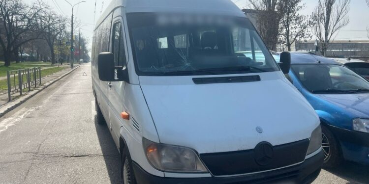 Збив 12-річну дівчинку – у Миколаєві затримали водія «маршрутки»