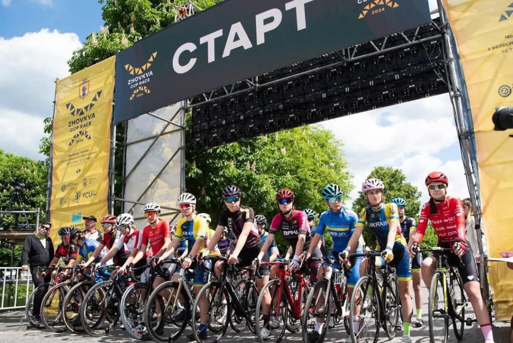 Миколаївські спортсменки успішно виступили на чемпіонаті України з велоспорту на шосе (ФОТО) 13