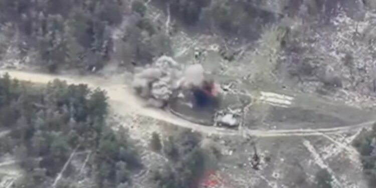 Українські льотчики уразили пункт управління ворога на окупованій Херсонщині (ВІДЕО)