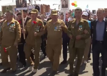 У Казахстані заборонили “Безсмертний полк” на 9 травня – учасників очікують штрафи та арешти (ВІДЕО)