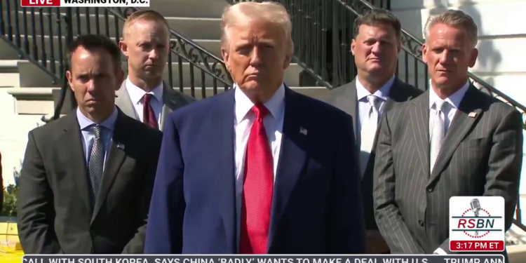 Трамп каже, що тарифна пауза – жест доброї волі, а в Китаї глузують з його уявної величі (ВІДЕО)