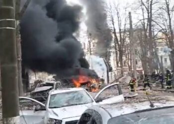 Центр Сум атакований двома балістичними ракетами – багато загиблих (ФОТО, ВІДЕО)