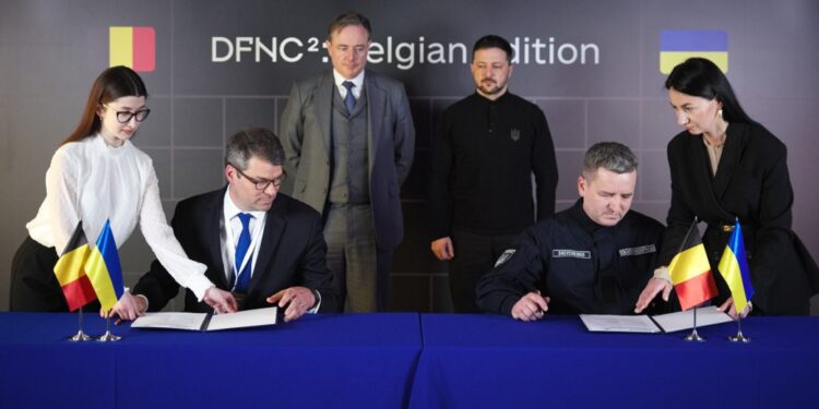 Прем’єр-міністру Бельгії показали наші дрони – бельгійські та українські оборонні компанії підписали Меморандум та Лист про наміри щодо співробітництва (ВІДЕО)