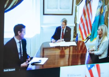 Україна онлайн підписала з США меморандум щодо угоди про корисні копалини – Свириденко (ФОТО)