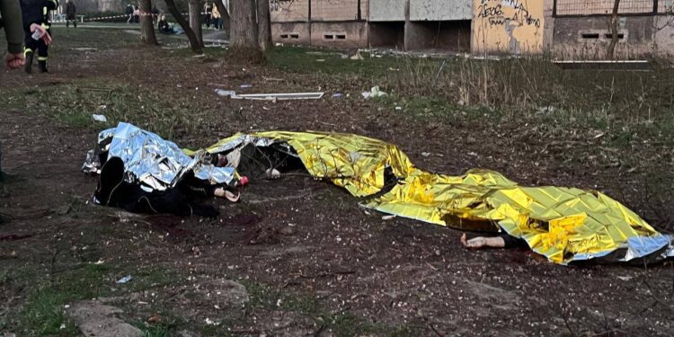 Зеленський відреагував на удар по Кривому Рогу – серед загиблих вже 6 дітей (ФОТО)