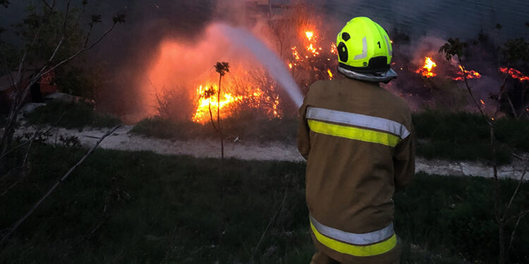 З 9 пожеж на Миколаївщині за добу одна була через ворожі обстріли (ФОТО)