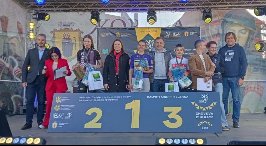Миколаївські спортсменки успішно виступили на чемпіонаті України з велоспорту на шосе (ФОТО) 5 Миколаївські спортсменки успішно виступили на чемпіонаті України з велоспорту на шосе (ФОТО) 4