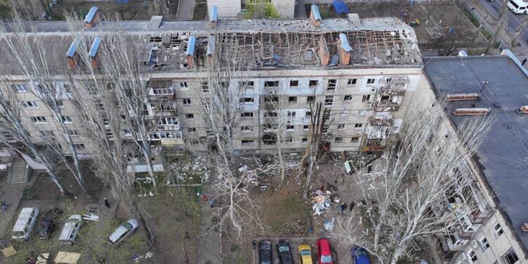 Наслідки нічної дронової атаки на Миколаїв (ФОТО, ВІДЕО)