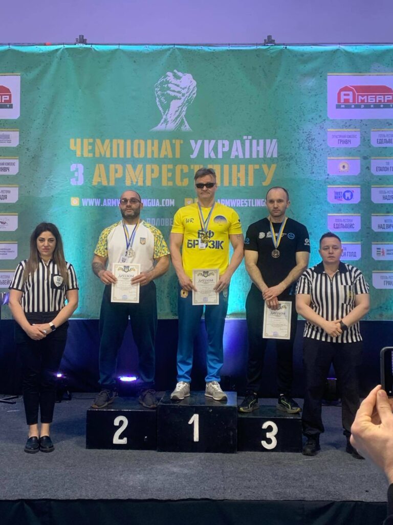 На чемпіонаті України з пара-армрестлінгу миколаївські спортсмени здобули 8 нагород (ФОТО) 9 На чемпіонаті України з пара-армрестлінгу миколаївські спортсмени здобули 8 нагород (ФОТО) 8