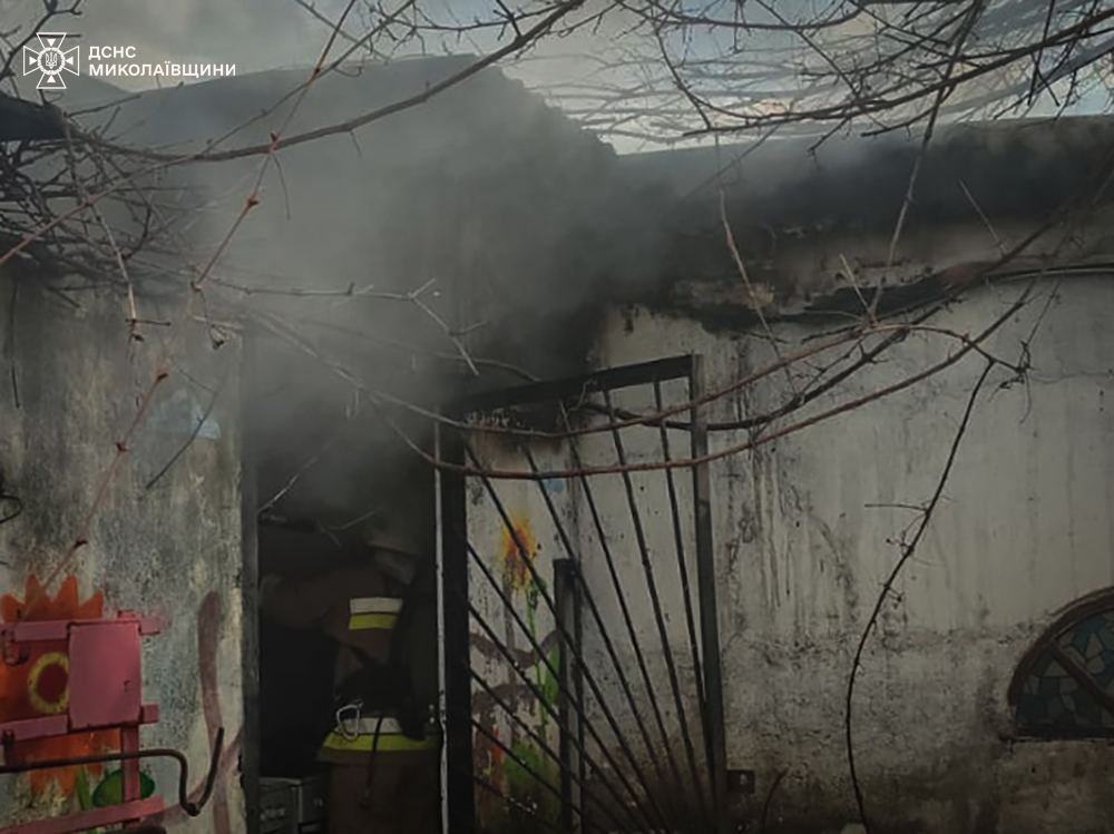У Миколаєві на пожежі загинув чоловік (ФОТО) 7 У Миколаєві на пожежі загинув чоловік (ФОТО) 6