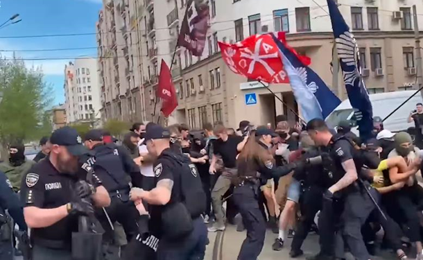 У Києві на фестивалі ЛГБТ-кіно сталася бійка (ВIДЕО)