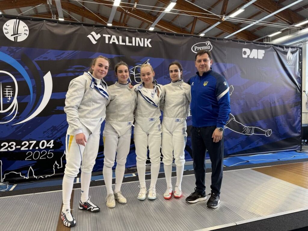 Миколаївські шаблістки – бронзові призерки молодіжного чемпіонату Європи U-23 (ФОТО) 16