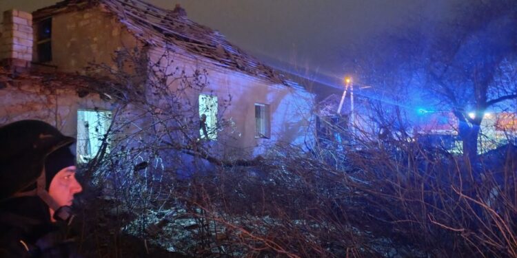Внаслідок ворожої дронової атаки на Миколаїв – троє постраждалих (ФОТО, ВІДЕО)