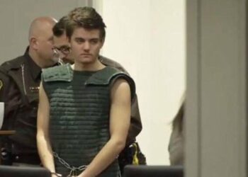 У США підліток після вбивства своїх батьків планував убити Трампа, а потім утекти до України — ФБР