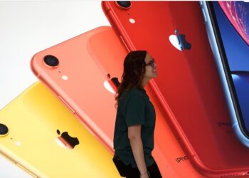 Apple терміново вивозить 600 тонн iPhone з Індії, щоб обдурити тарифи Трампа