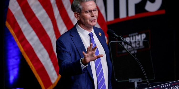 “Сидіть тихо, прийміть це, — міністр економіки США Бессент застеріг країні від відповіді на мита