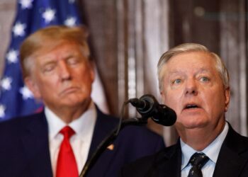 Сенатор-республіканець Ліндсі Грем просить Конклав розглянути можливість зробити Трампа Папою Римським