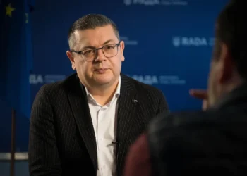 Нардеп від “Слуги”  заявив, що ФБР має зайнятися оточенням Трампа після його коментаря про удар по Сумах