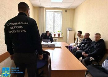 Видавали себе за ТЦК і затримували людей: в Одесі викрили злочинну групу