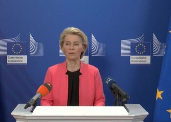 “Ми готові відповісти” – Урсула фон дер Ляєн про реакцію ЄС на запроваджені США тарифи (ВІДЕО)