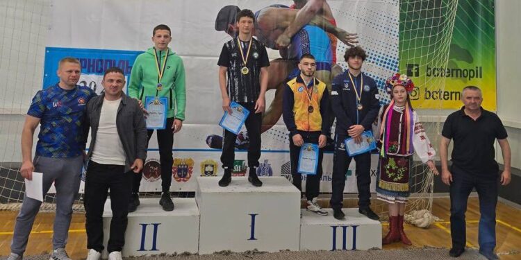 Миколаївський спортсмен здобув золоту нагороду чемпіонату України з греко-римської боротьби (ФОТО)