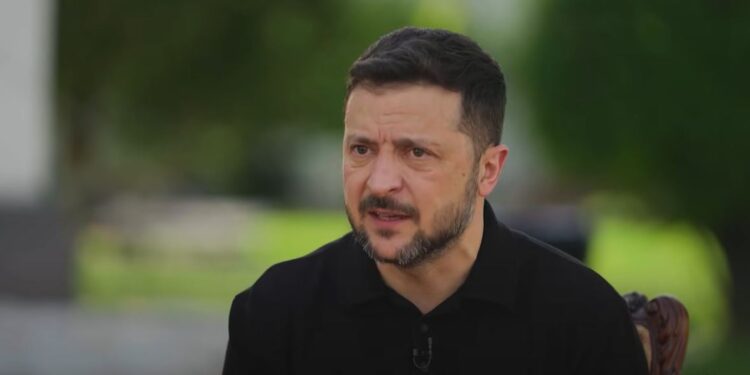 Зеленський застеріг від західних інвестицій у російську економіку після війни – «у Росії буде війна» (ВІДЕО)