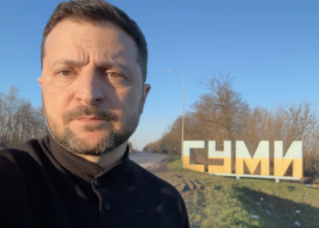 “Абсолютно справедливо перенести війну туди, звідки вона й прийшла”, – Зеленський з Сумщини (ВІДЕО)