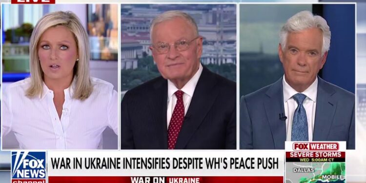 Келлог стверджує, що Україна готова до заморозки війни по лінії “хто де стоїть” і навіть відійти на 15 км