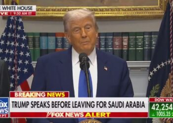 Трамп шантажує Путіна? Заявив, що  може прилетіти в Стамбул