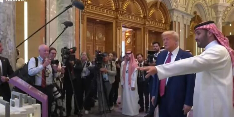 Саудівська Аравія під час візиту Трампа заявила про намір інвестувати в економіку США $600 млрд (ВІДЕО)