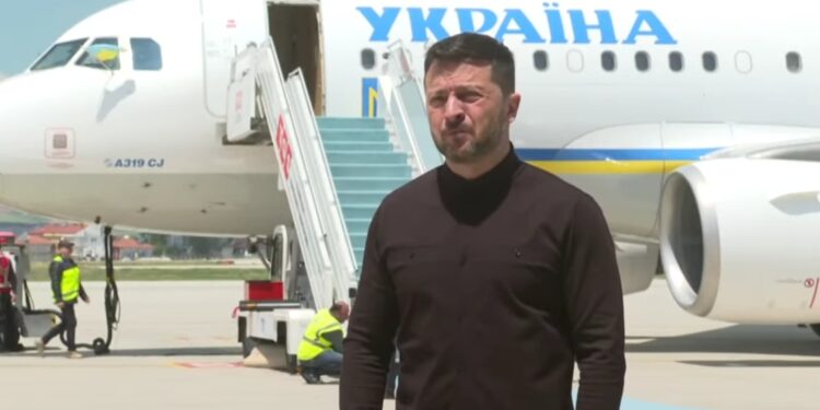 Зеленський прибув до Анкари та оцінив рівень російської делегації: «Більше схоже на бутафорський рівень» (ВІДЕО)