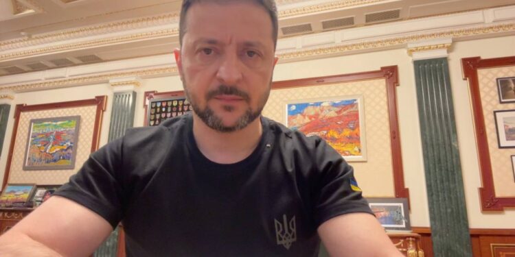 Зеленський доручив максимально розвивати виробництво дронів-перехоплювачів – у кожному регіоні (ВІДЕО)