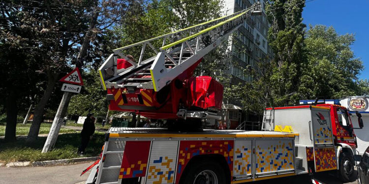 На Миколаївщині за добу було 5 пожеж – одна людина постраждала (ФОТО)