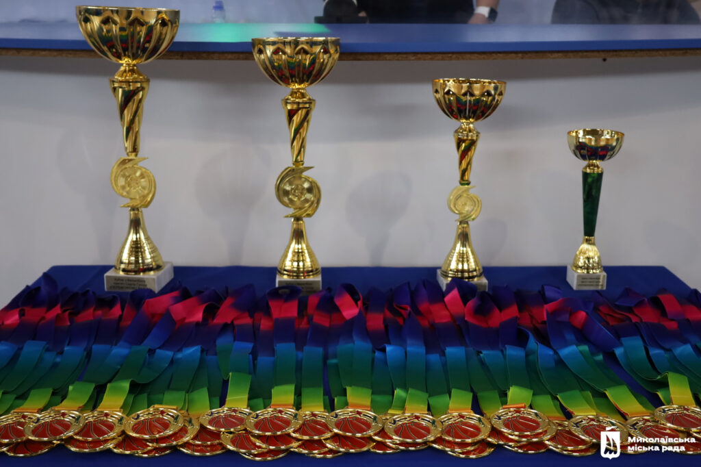 У Миколаєві відбувся баскетбольний турнір пам'яті військового та спортсмена Сергія Гуссіді (ФОТО) 3 У Миколаєві відбувся баскетбольний турнір пам'яті військового та спортсмена Сергія Гуссіді (ФОТО) 2