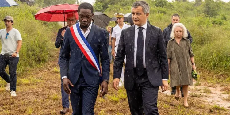 Франція будує суперсувору тюрму у джунглях. Для чого