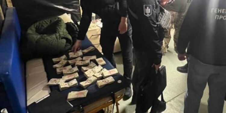 Журналісти розповіли про корупцію в командуванні 155 ОМБр. Драпатий відреагував (ФОТО)