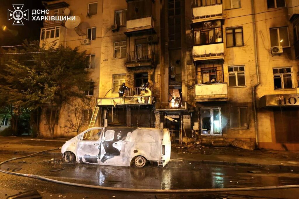 Вночі Харків пережив масовану атаку. На зараз - 46 постраждалих. Реакція Зеленського (ФОТО, ВІДЕО) 5 Вночі Харків пережив масовану атаку. На зараз - 46 постраждалих. Реакція Зеленського (ФОТО, ВІДЕО) 4