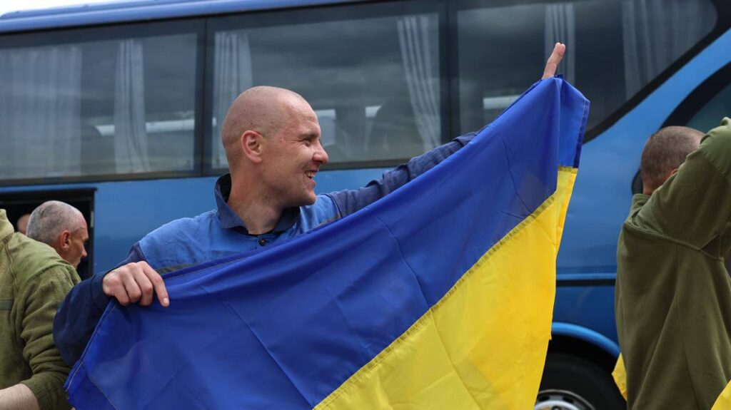 Наші вдома. Ще 307 захисників повернула Україна, зокрема – 27 захисників Маріуполя (ФОТО) 3 Наші вдома. Ще 307 захисників повернула Україна, зокрема – 27 захисників Маріуполя (ФОТО) 2