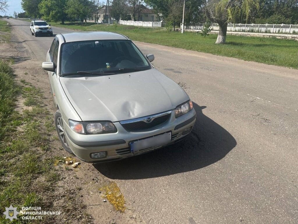 На Миколаївщині водійка на Мазді збила 11-річну дівчину (ФОТО) 3 На Миколаївщині водійка на Мазді збила 11-річну дівчину (ФОТО) 2