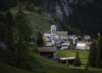 У Швейцарії вежу роздрукували на 3D-принтері (ВІДЕО)