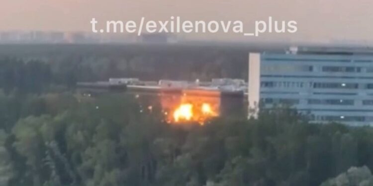 Дрони вночі атакували кілька регіонів РФ, у Підмосков’ї ціллю було виробництво БпЛА (ВІДЕО)