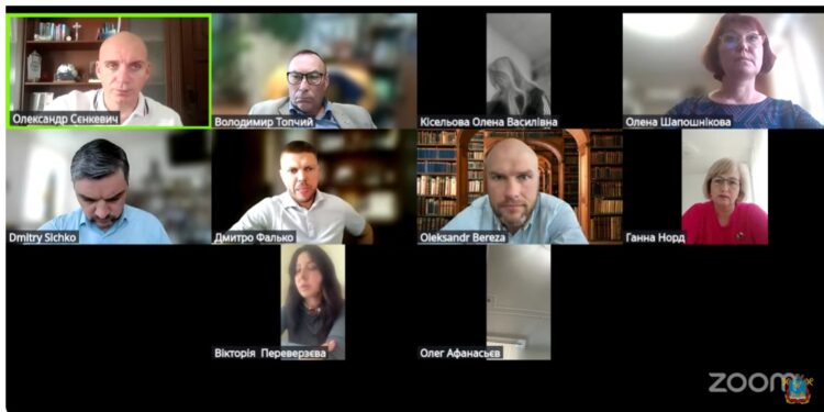 Миколаївська міськрада зняла з розгляду питання реорганізації медичних закладів – мер сказав, що будуть проблеми